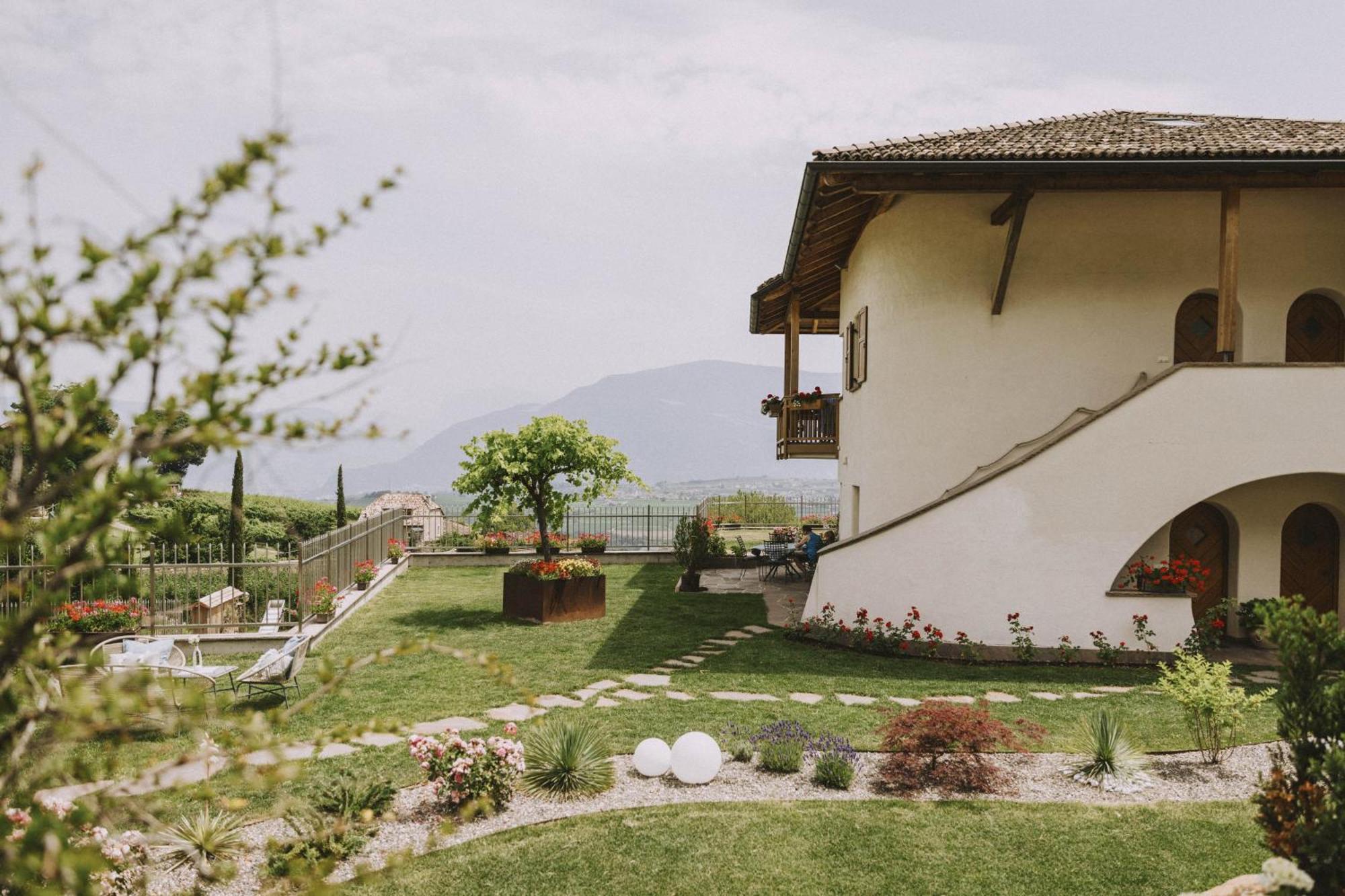 Willa Weinberghof Appiano Sulla Strada Del Vino Zewnętrze zdjęcie